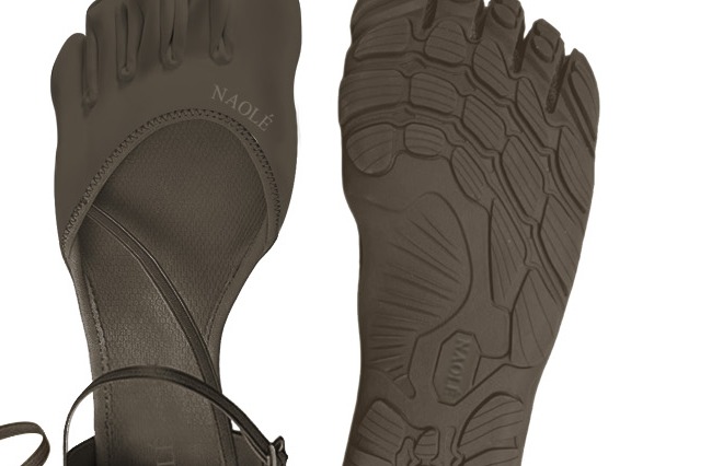 NAOLÉ Genesis toe-shaped minimal footwear in Earth brown, top and sole views